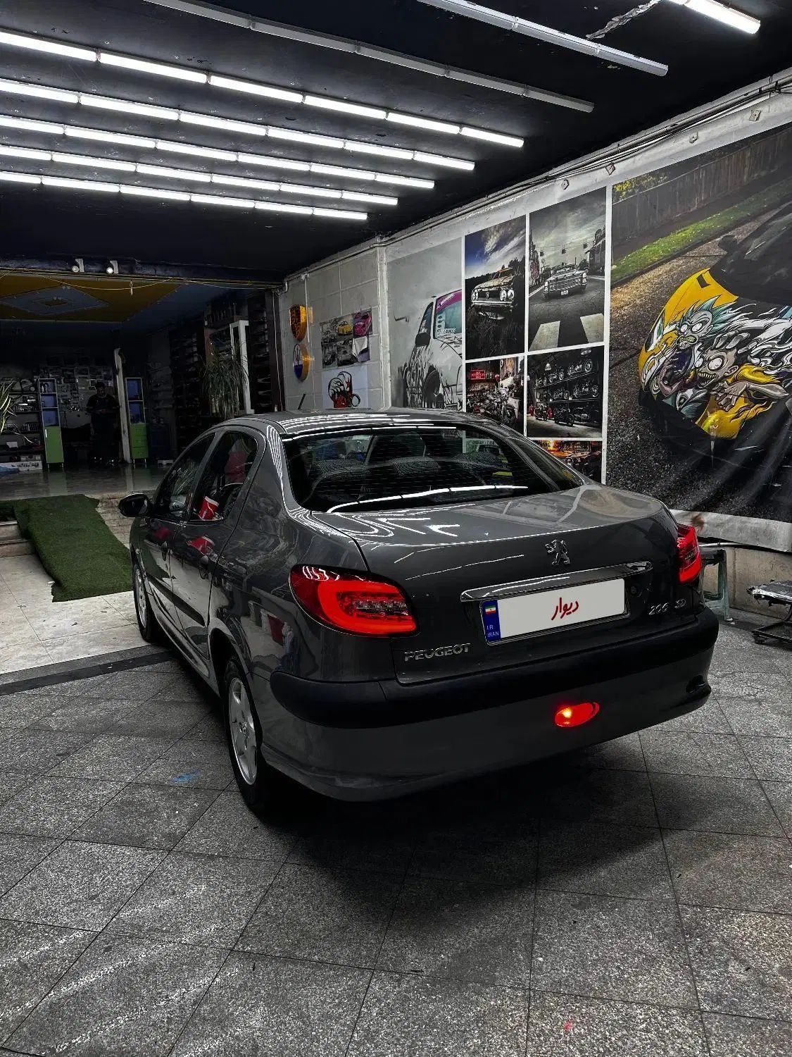 پژو ۲۰۶ صندوق دار v8 - 1394
