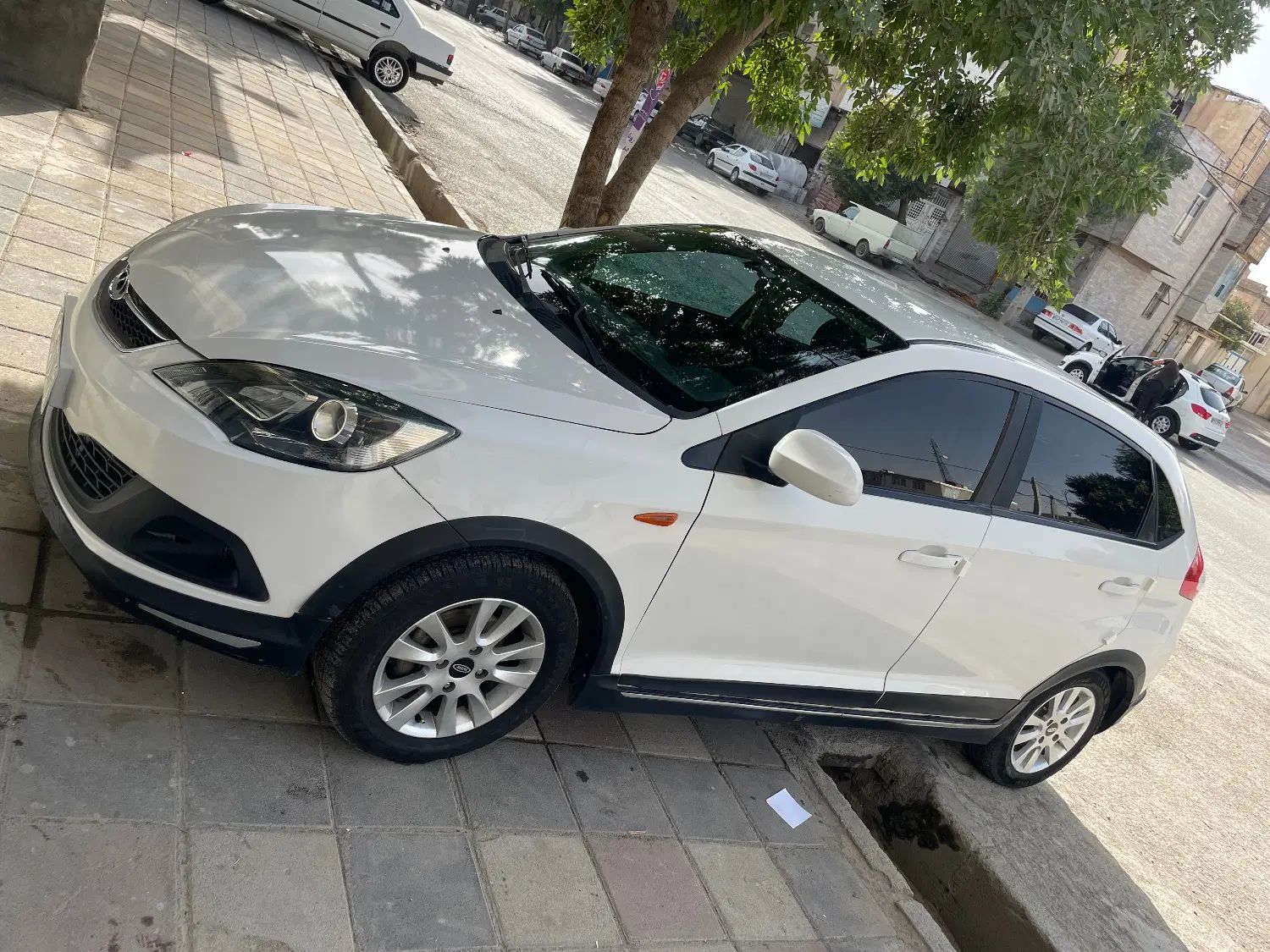 ام وی ام 315 صندوقدار اسپرت دنده‌ای - 1395