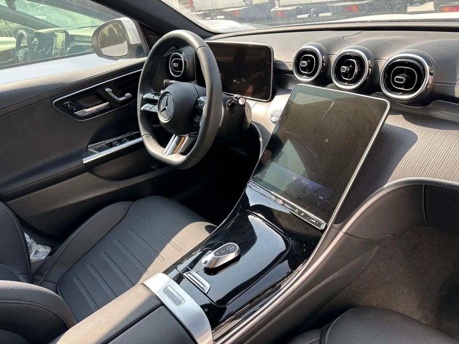 بنز C 200 - 2024