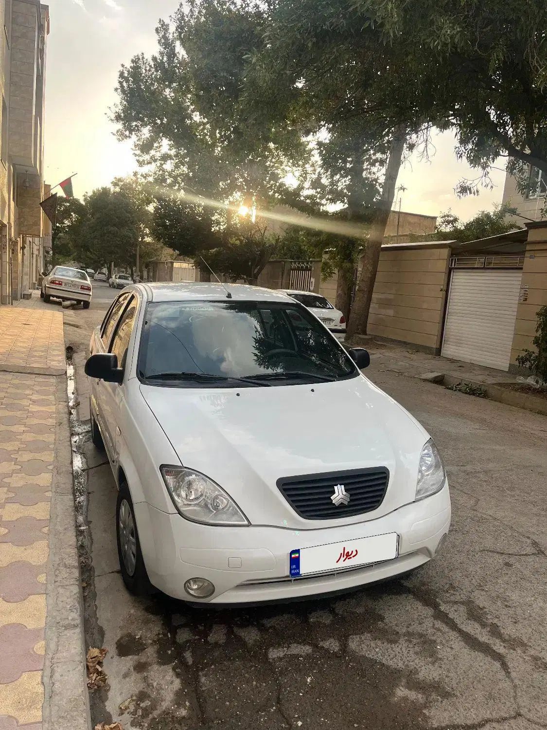 تیبا صندوق دار SX - 1396
