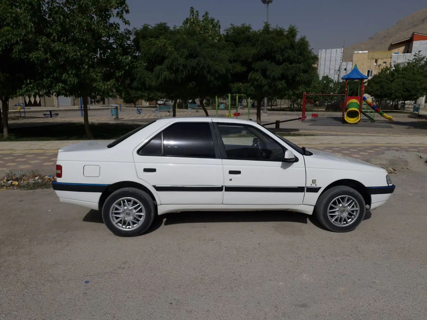 پژو 405 SLX بنزینی TU5 - 1396