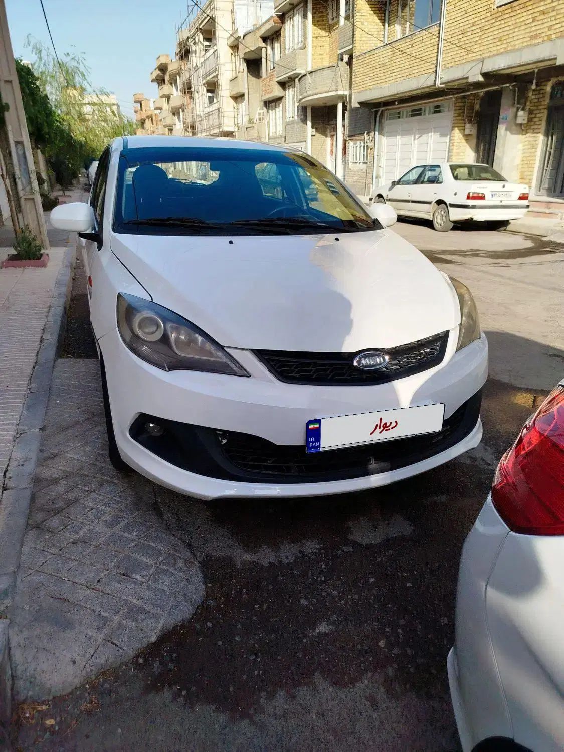 ام وی ام 315 هاچ بک اسپرت لاکچری - 1394