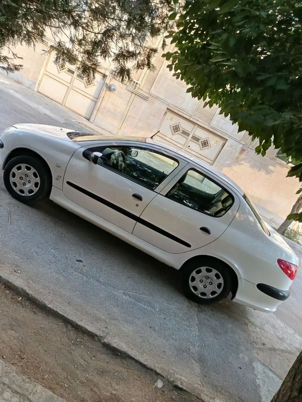 پژو ۲۰۶ صندوق دار v8 - 1399