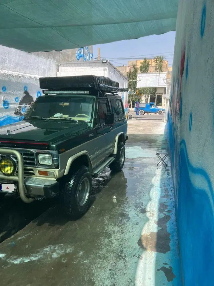 نیسان پاترول دو درب دنده‌ای - 2001