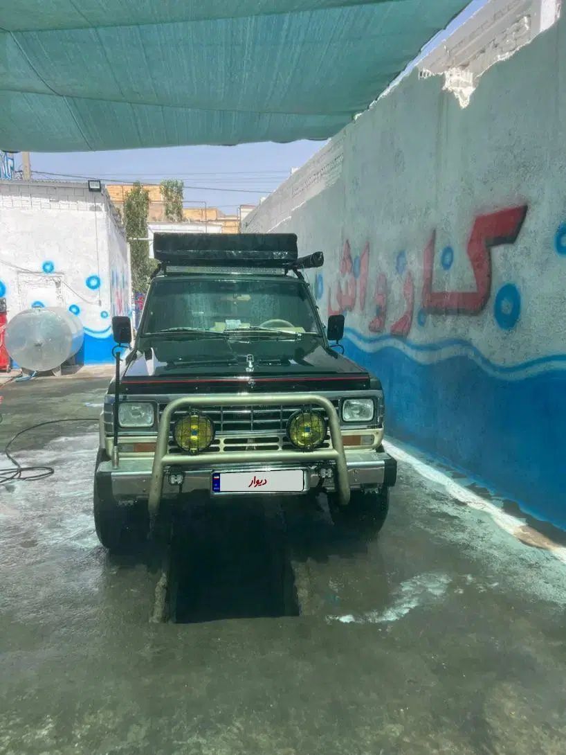 نیسان پاترول دو درب دنده‌ای - 2001