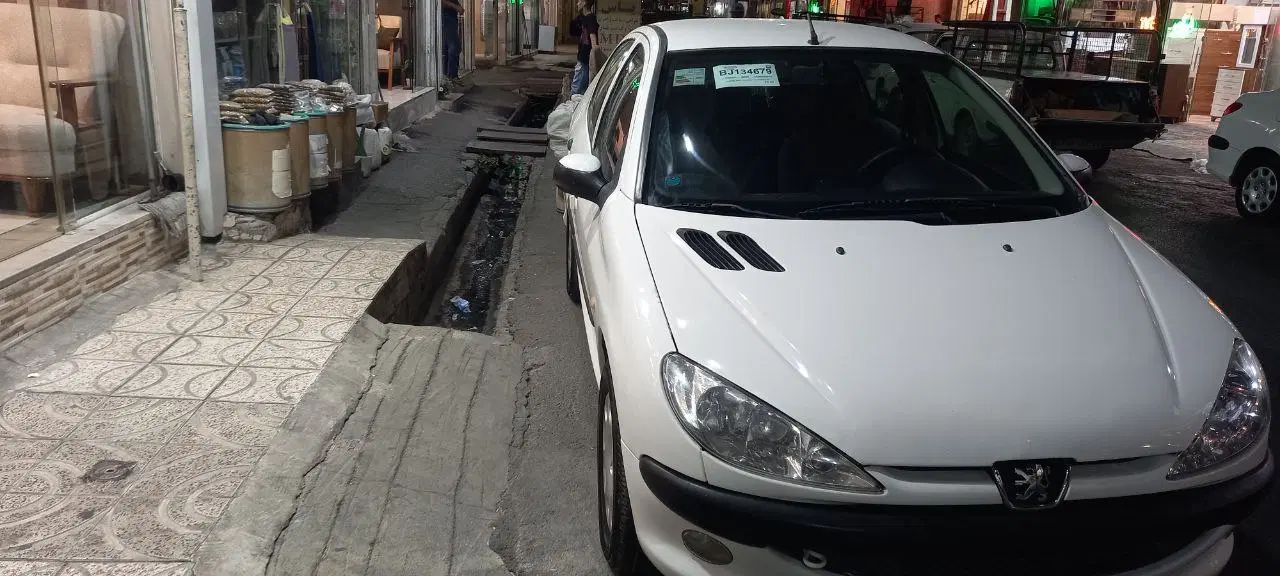 پژو ۲۰۶ صندوق دار v8 - 1397