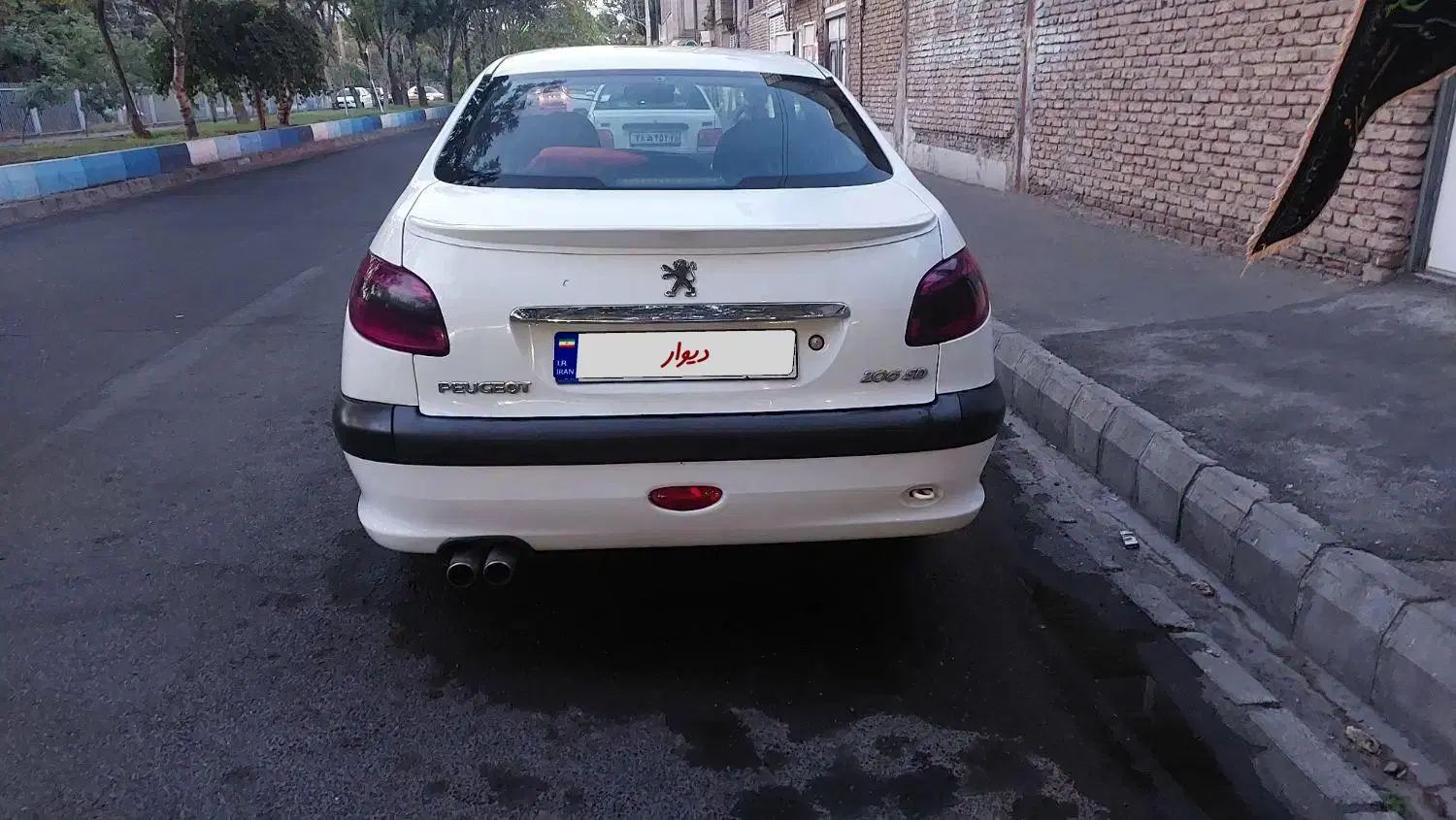 پژو ۲۰۶ صندوق دار v8 - 1389