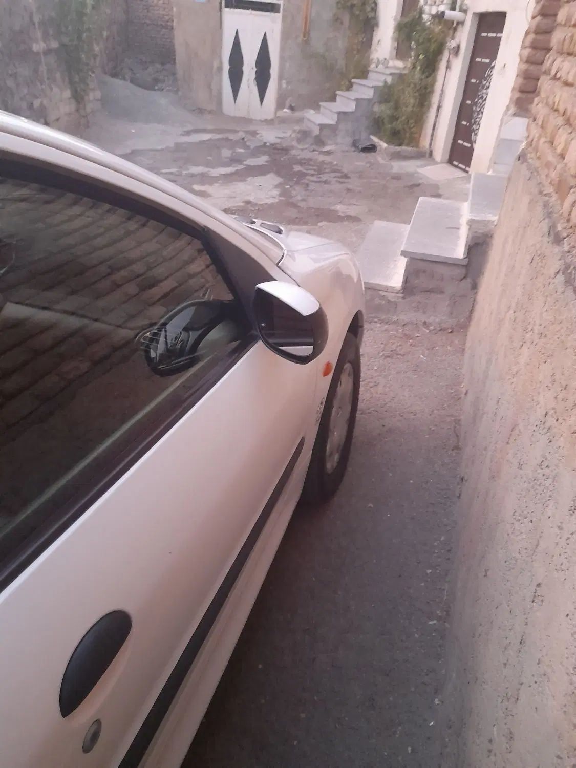 پژو ۲۰۶ صندوق دار v8 - 1389