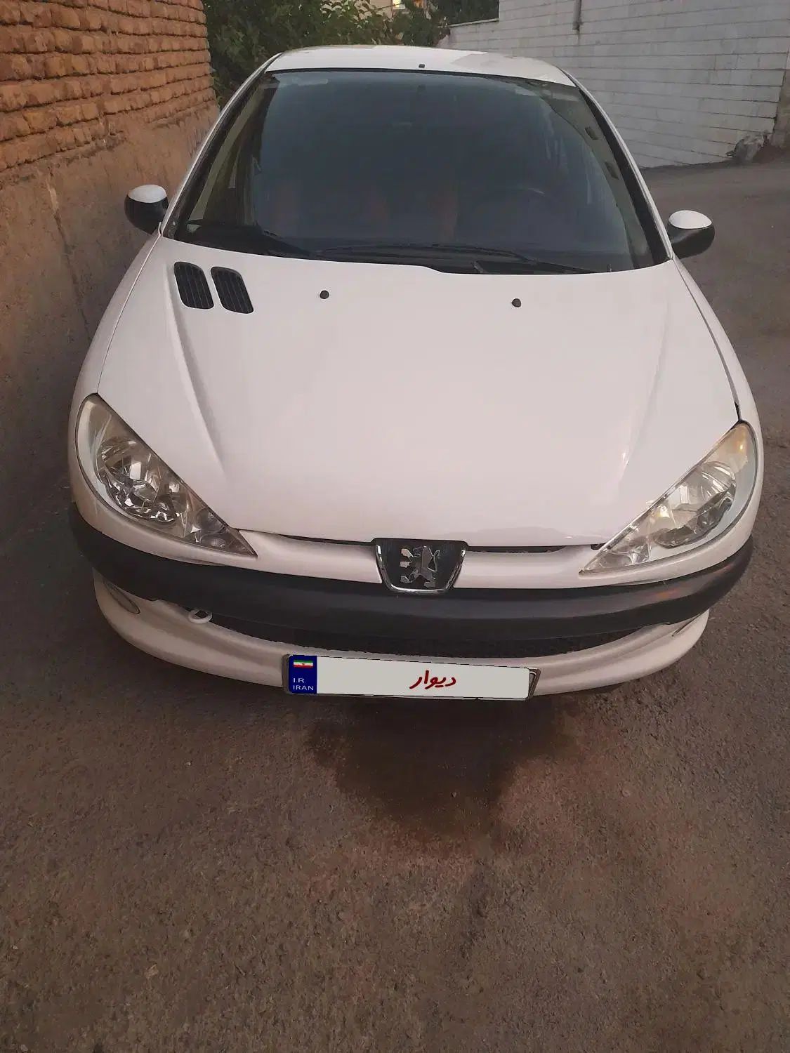 پژو ۲۰۶ صندوق دار v8 - 1389