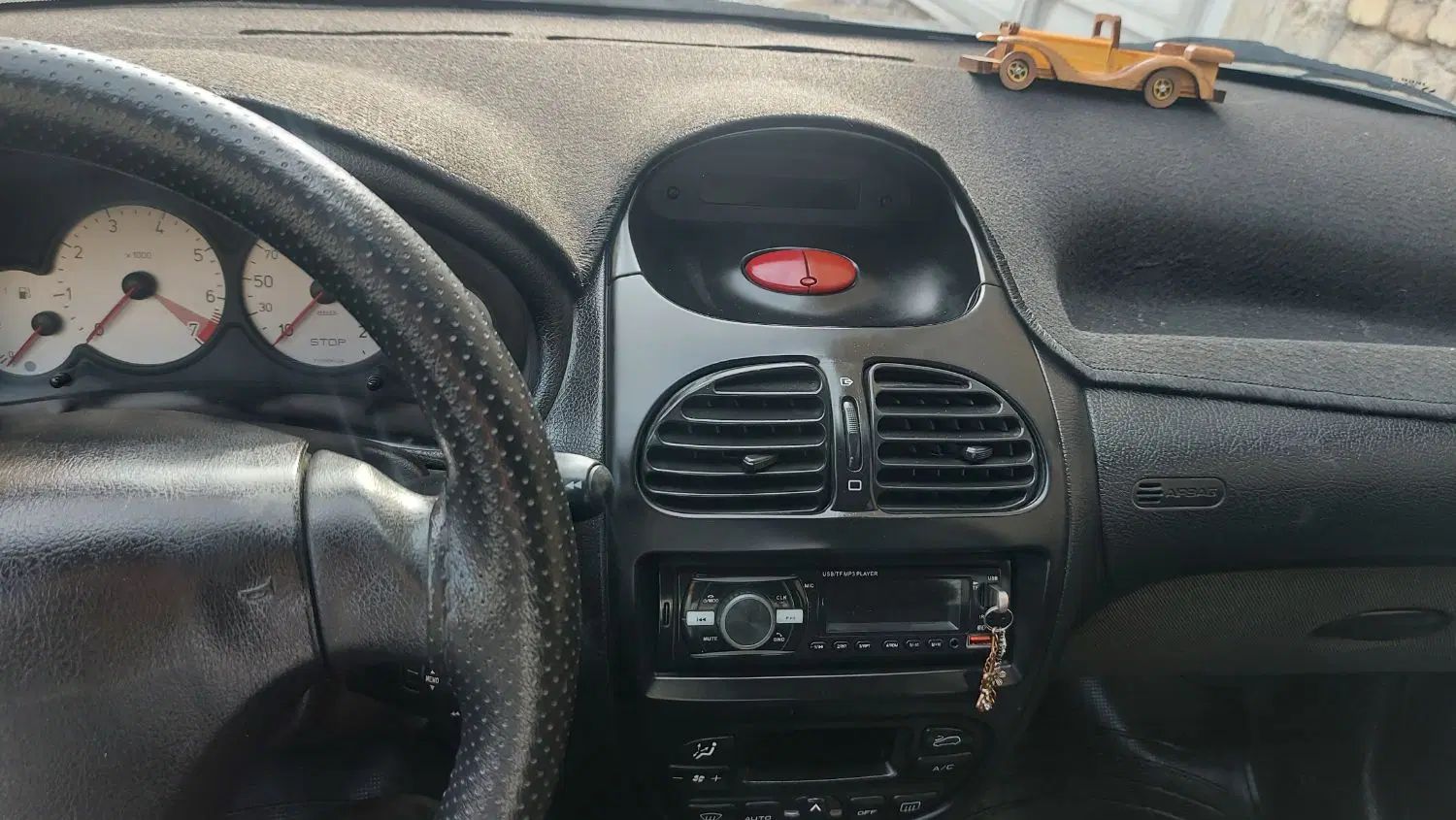 پژو ۲۰۶ صندوق دار v8 - 1390