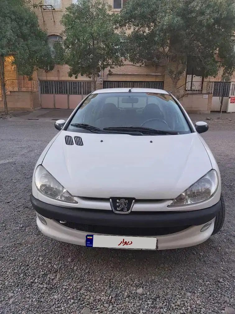 پژو ۲۰۶ صندوق دار v8 - 1389
