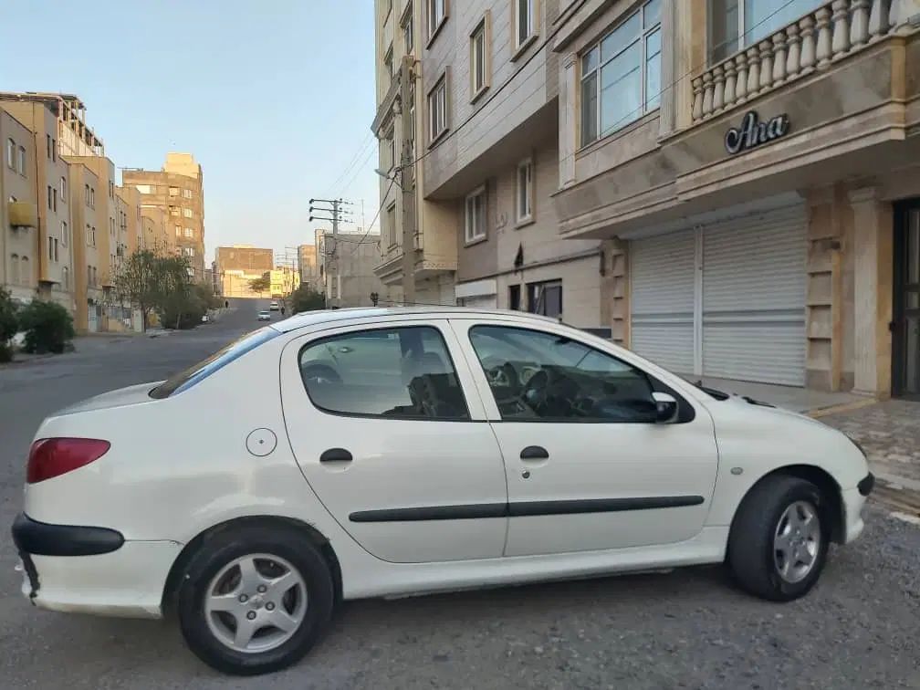 پژو ۲۰۶ صندوق دار v8 - 1389