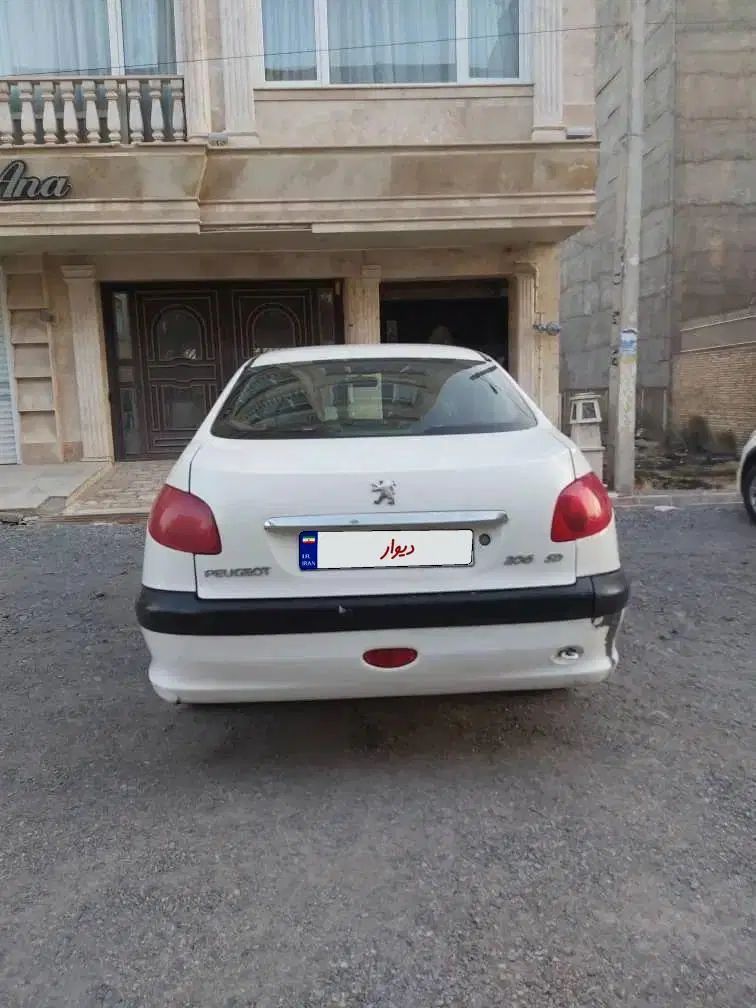 پژو ۲۰۶ صندوق دار v8 - 1389