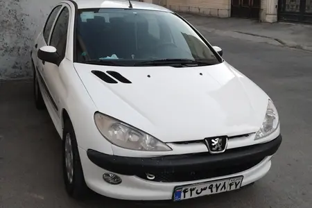 پژو ۲۰۶ صندوق دار v8 - 1396