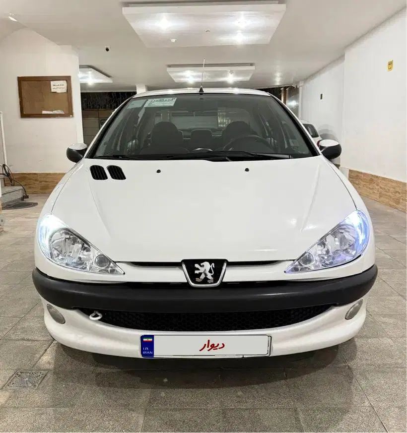 پژو ۲۰۶ صندوق دار v8 - 1397