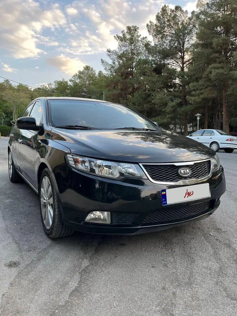کیا سراتو 2.0 لیتر اتوماتیک GT لاین - 2011