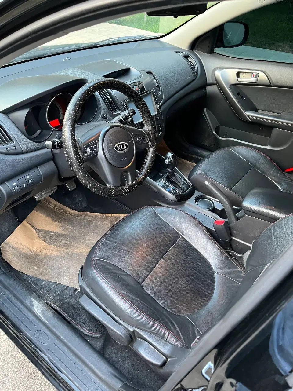 کیا سراتو 2.0 لیتر اتوماتیک GT لاین - 2011