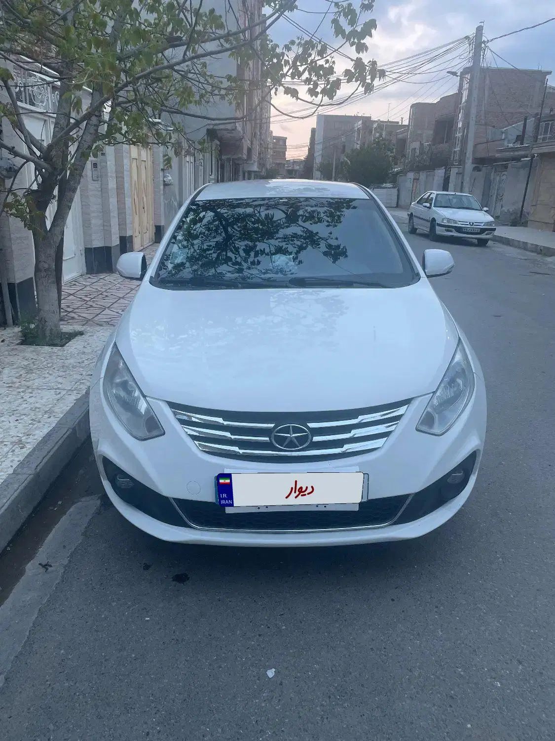 جک J4 اتوماتیک آپشنال - 1402