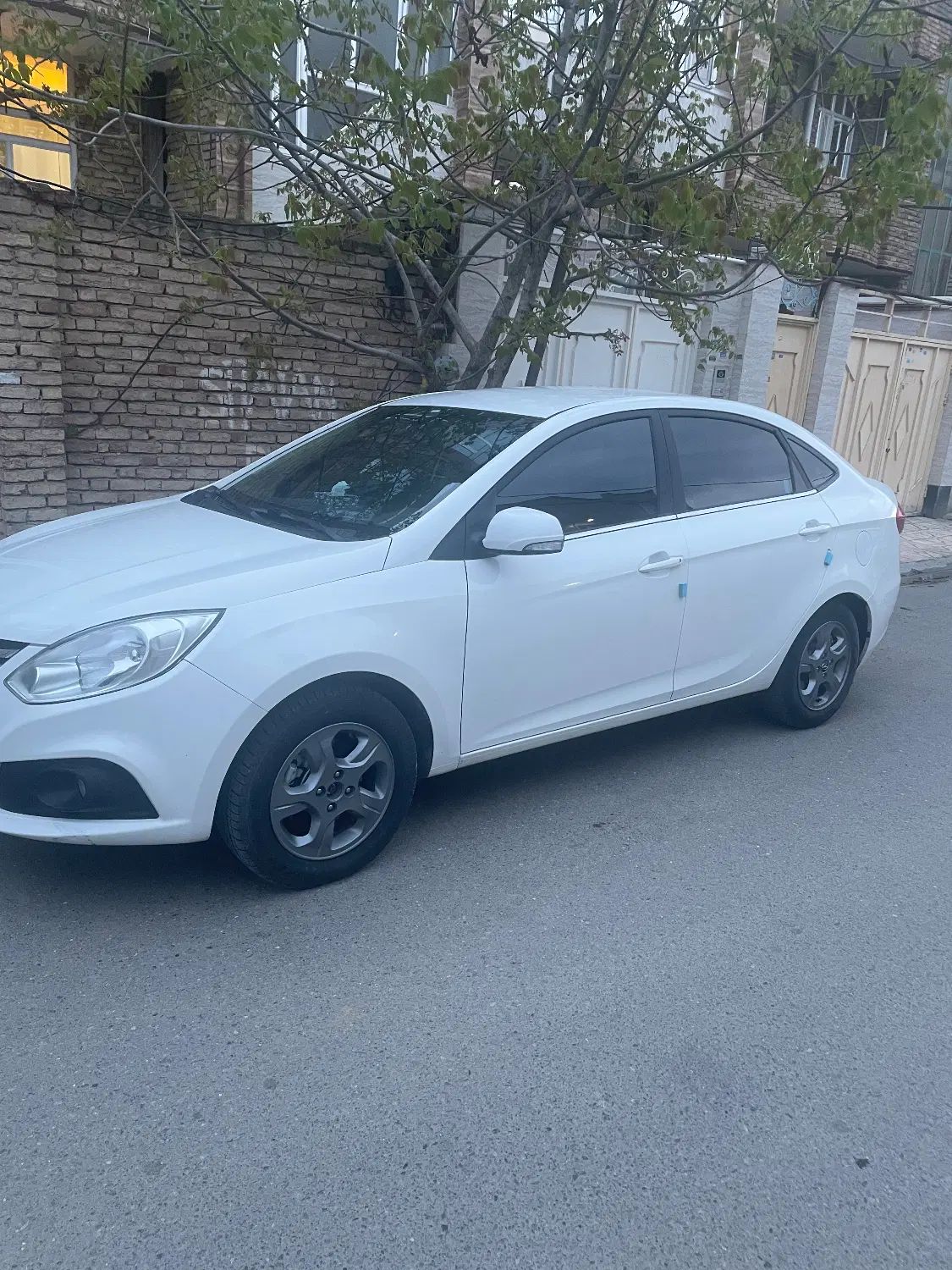 جک J4 اتوماتیک آپشنال - 1402