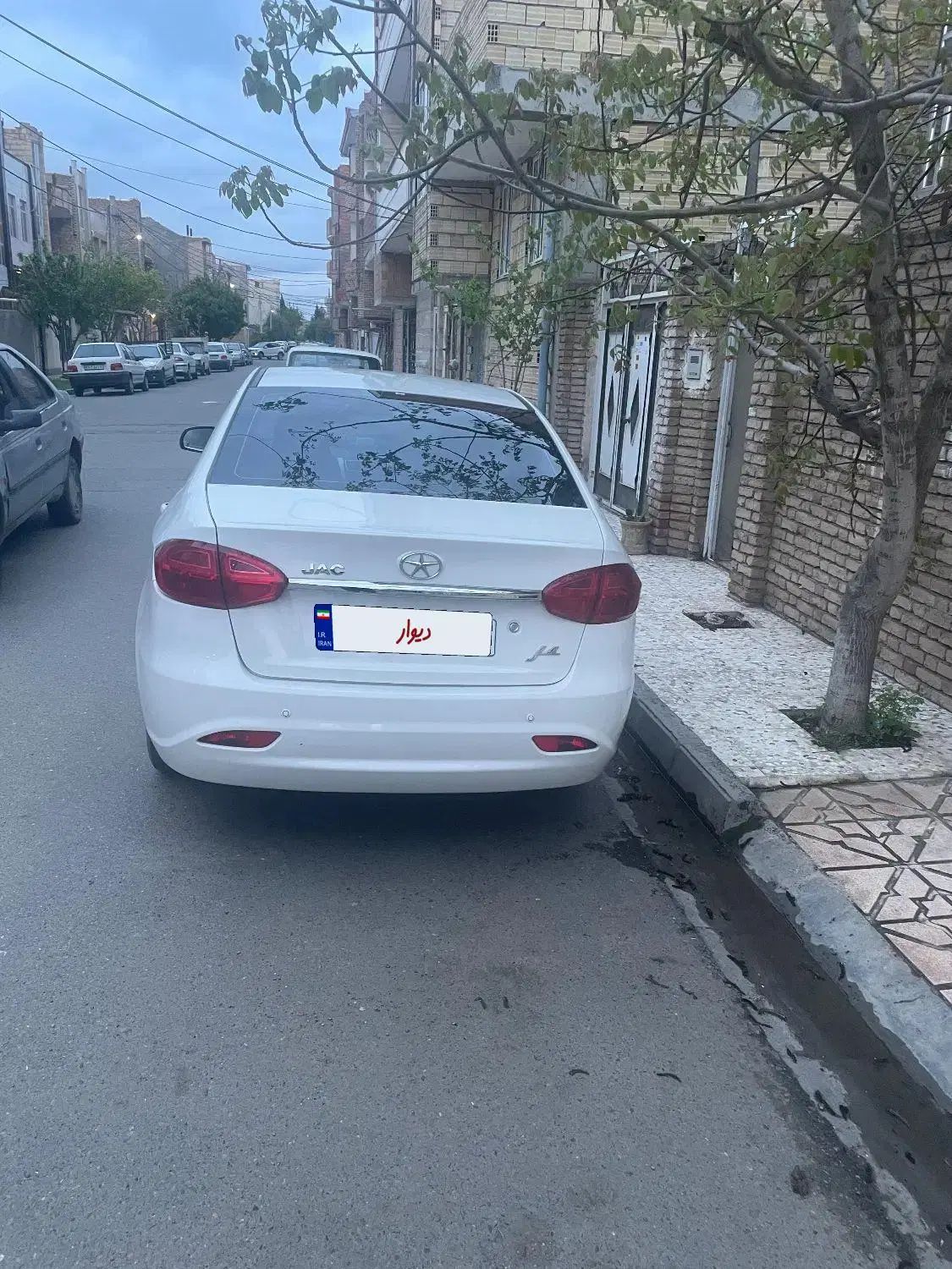 جک J4 اتوماتیک آپشنال - 1402
