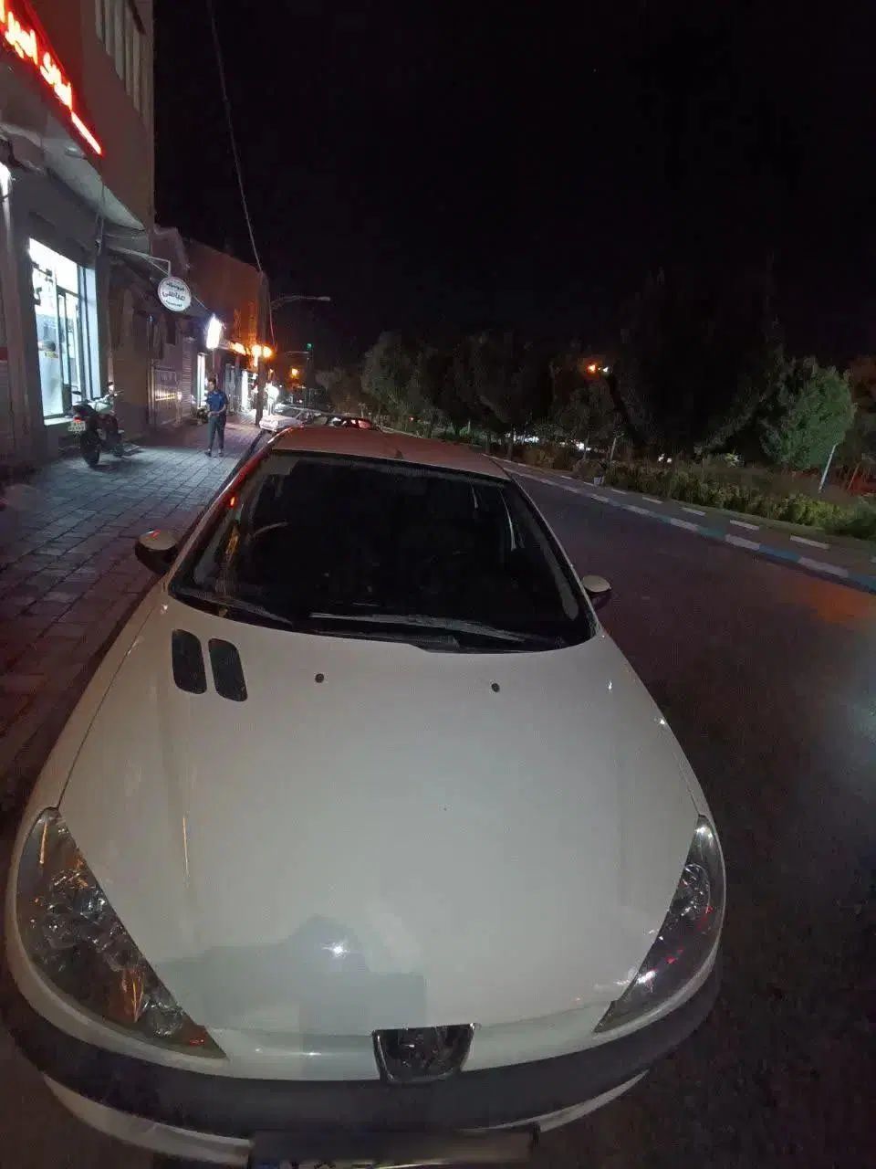 پژو ۲۰۶ صندوق دار v8 - 1396