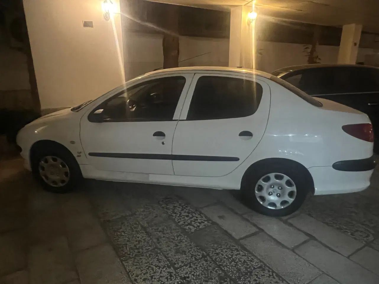 پژو ۲۰۶ صندوق دار v8 - 1399