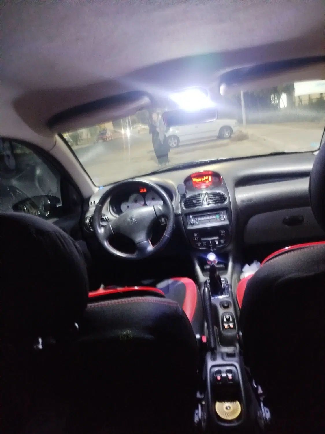 پژو ۲۰۶ صندوق دار v8 - 1394