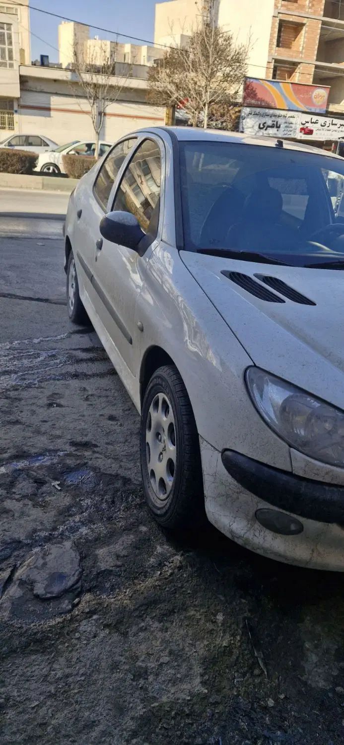 پژو ۲۰۶ صندوق دار v8 - 1393