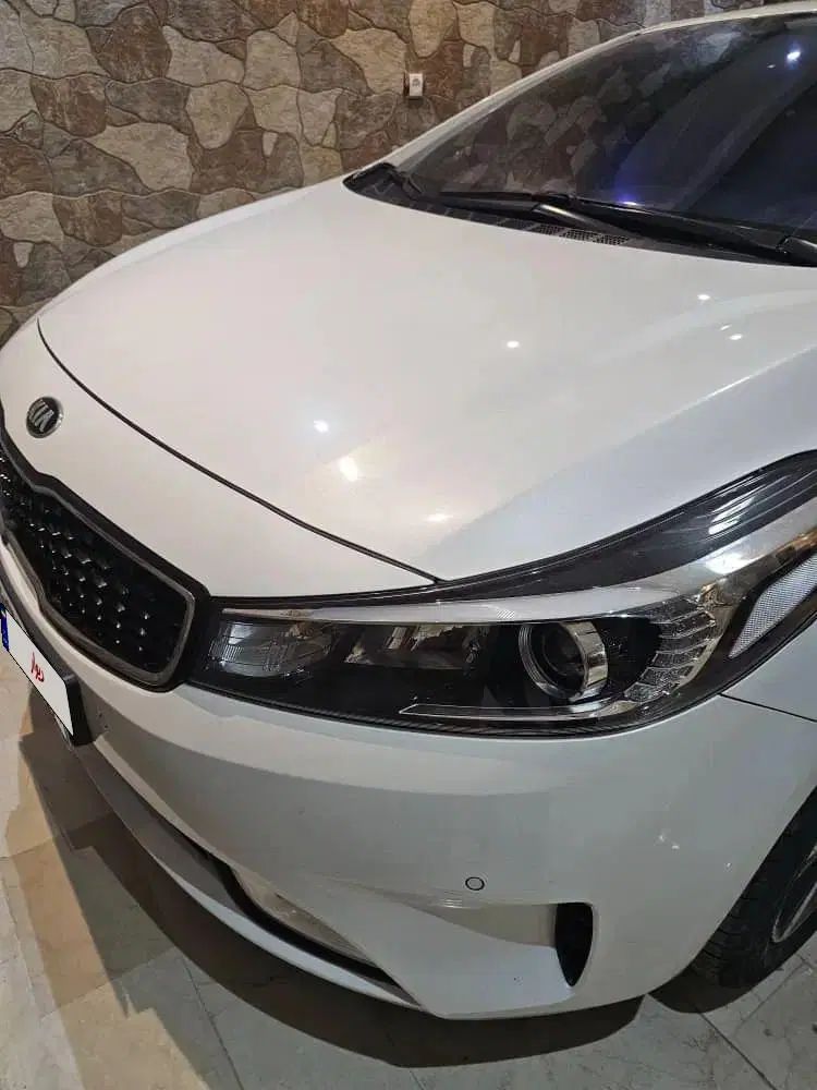 کیا سراتو 2.0 لیتر اتوماتیک GT لاین - 2017
