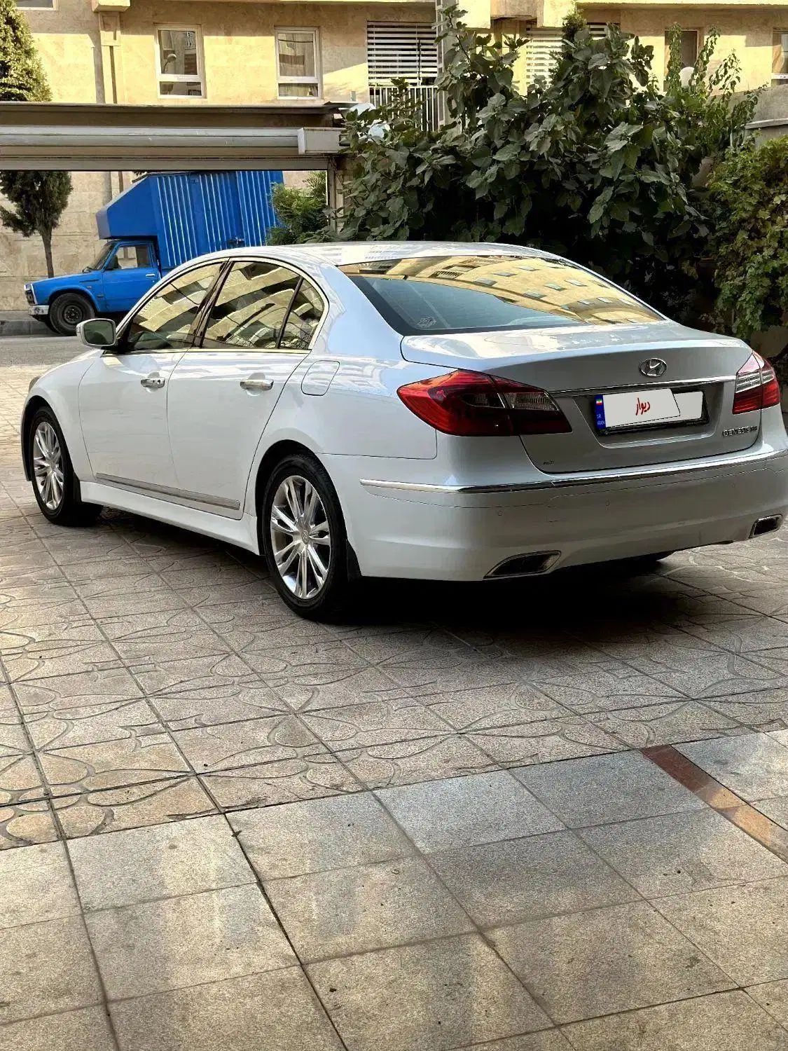 هیوندای جنسیس ۳.۸ لیتر فول - 2012