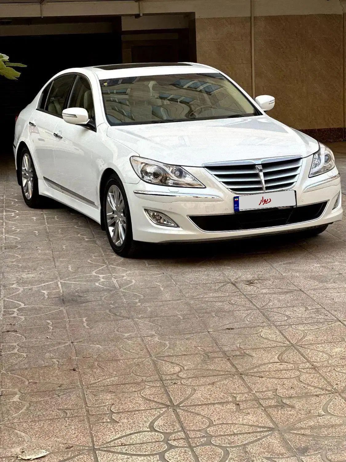 هیوندای جنسیس ۳.۸ لیتر فول - 2012