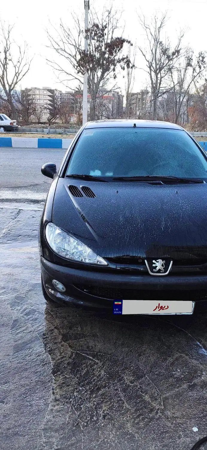 پژو ۲۰۶ صندوق دار v8 - 1390