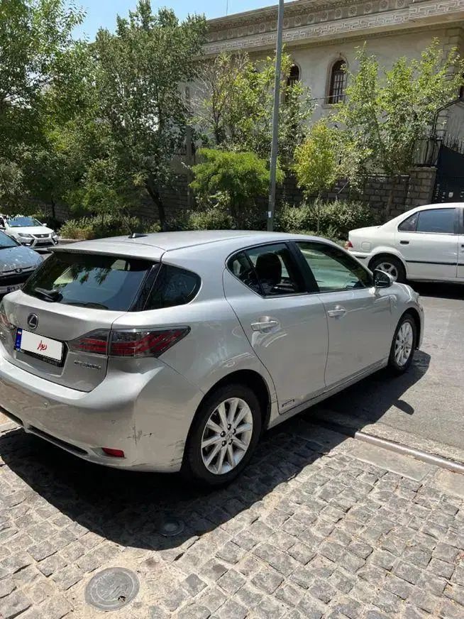 لکسوس CT 200H - 2013