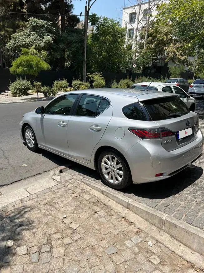 لکسوس CT 200H - 2013