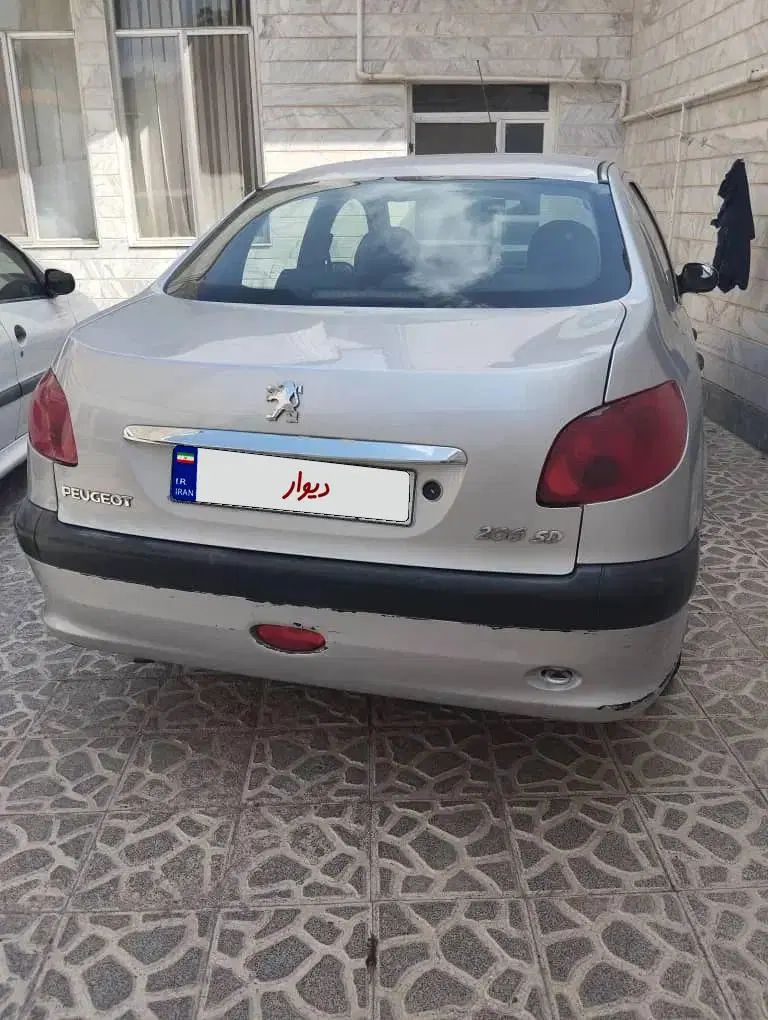 پژو ۲۰۶ صندوق دار v8 - 1386