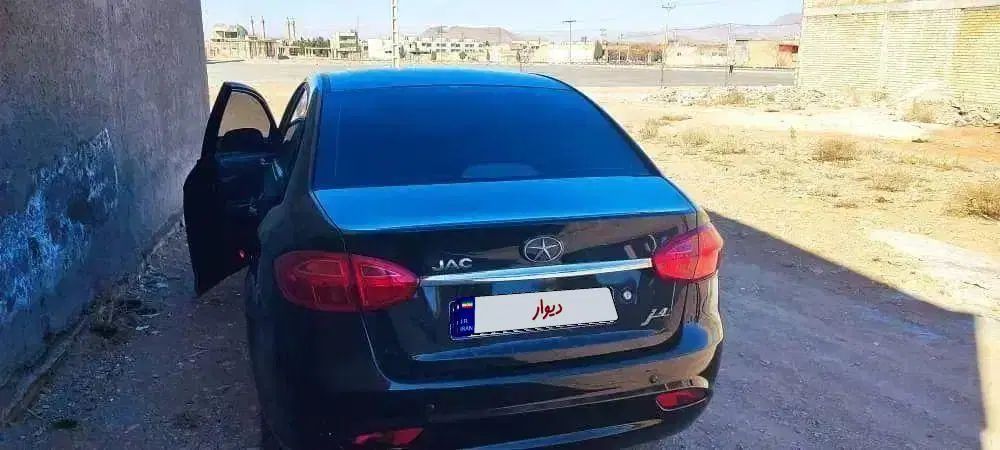 جک J4 اتوماتیک ساده - 1402