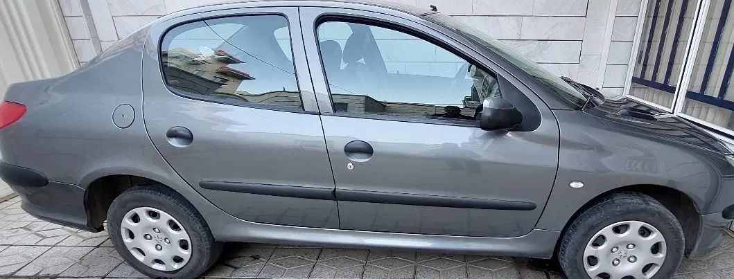 پژو ۲۰۶ صندوق دار v8 - 1394