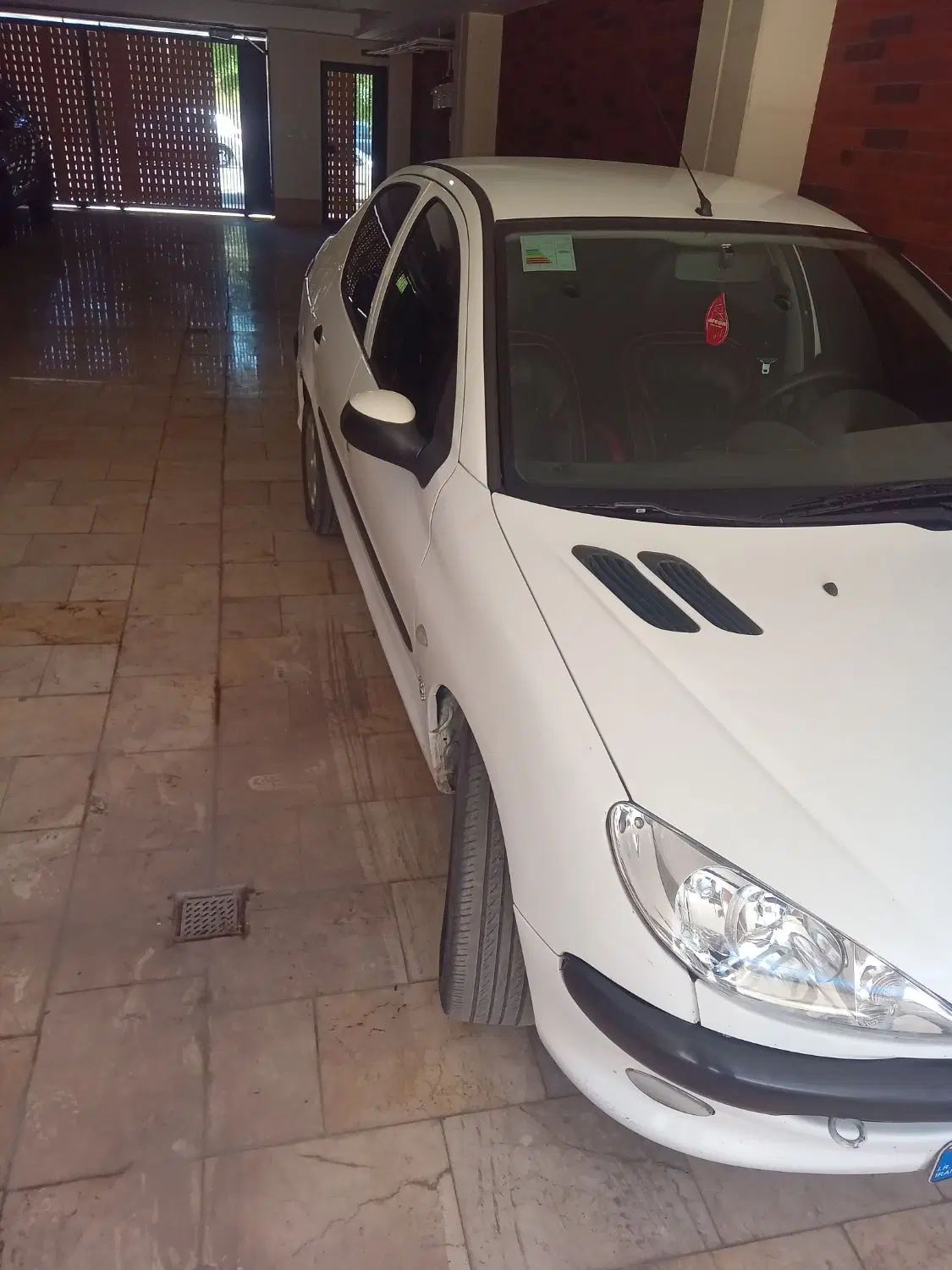 پژو ۲۰۶ صندوق دار v8 - 1395
