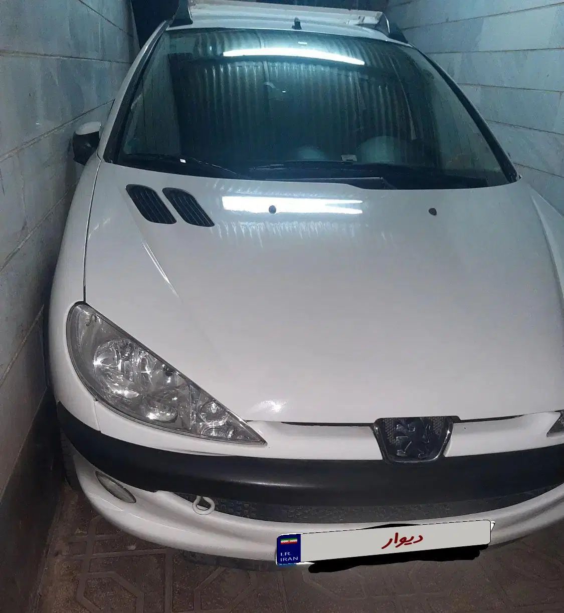 پژو ۲۰۶ صندوق دار v8 - 1394