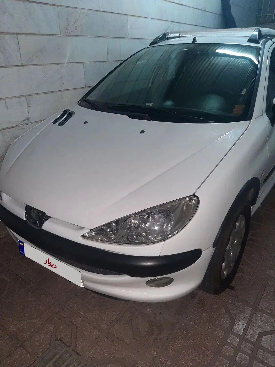 پژو ۲۰۶ صندوق دار v8 - 1394