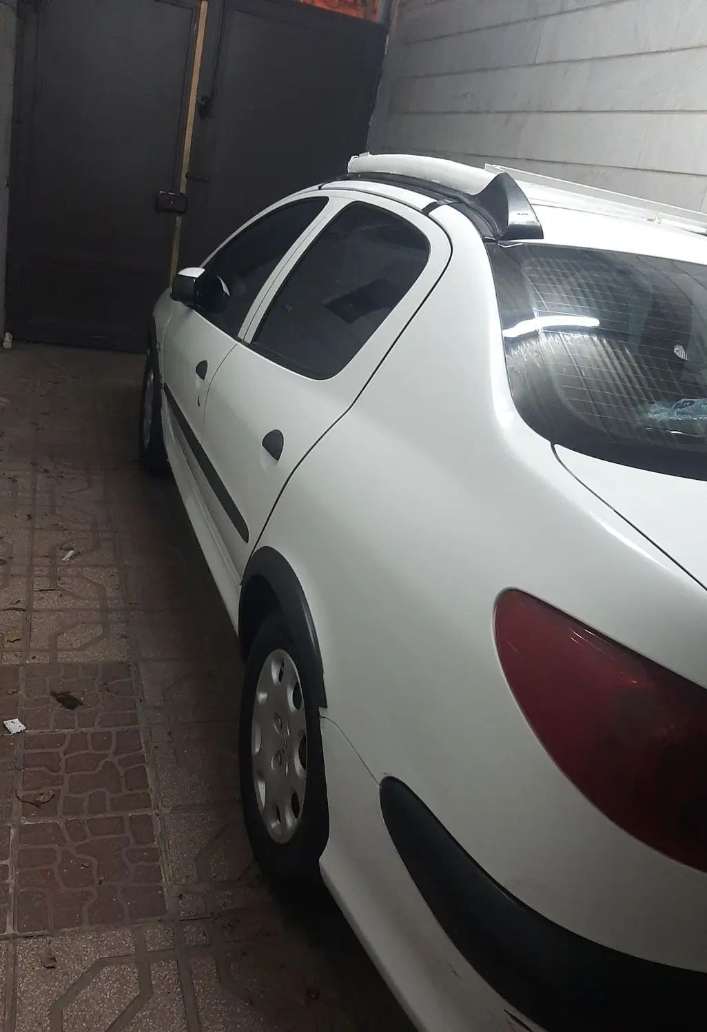 پژو ۲۰۶ صندوق دار v8 - 1394