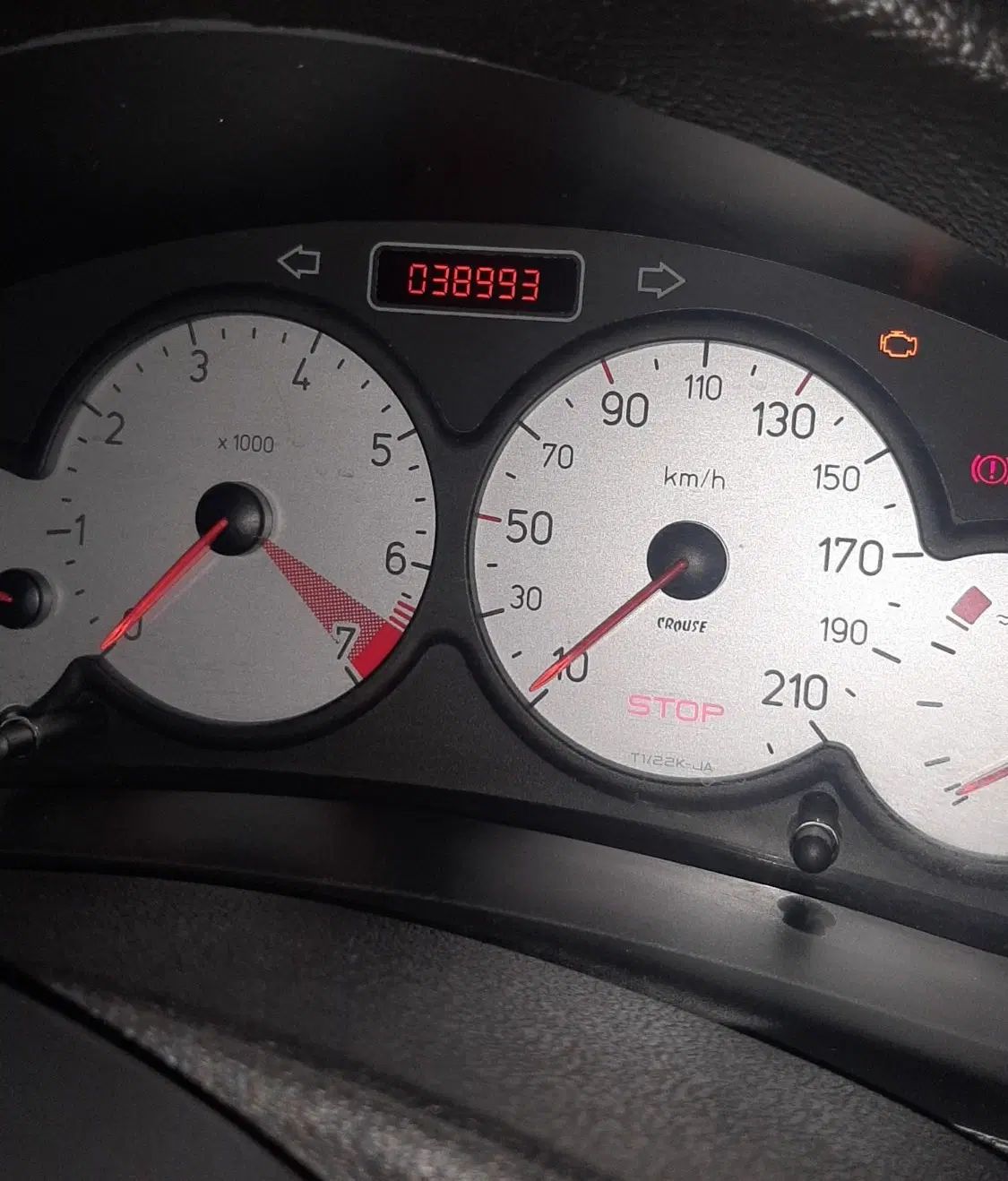 پژو ۲۰۶ صندوق دار v8 - 1394
