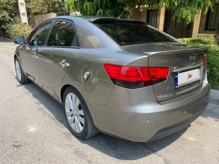کیا سراتو 1.6 لیتر اتوماتیک - 2012