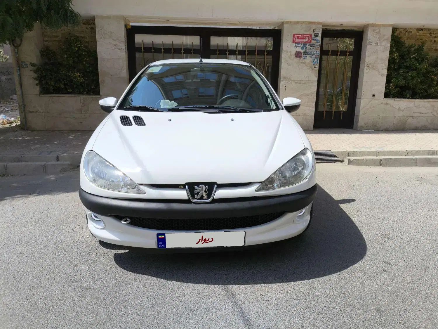 پژو ۲۰۶ صندوق دار v8 - 1394