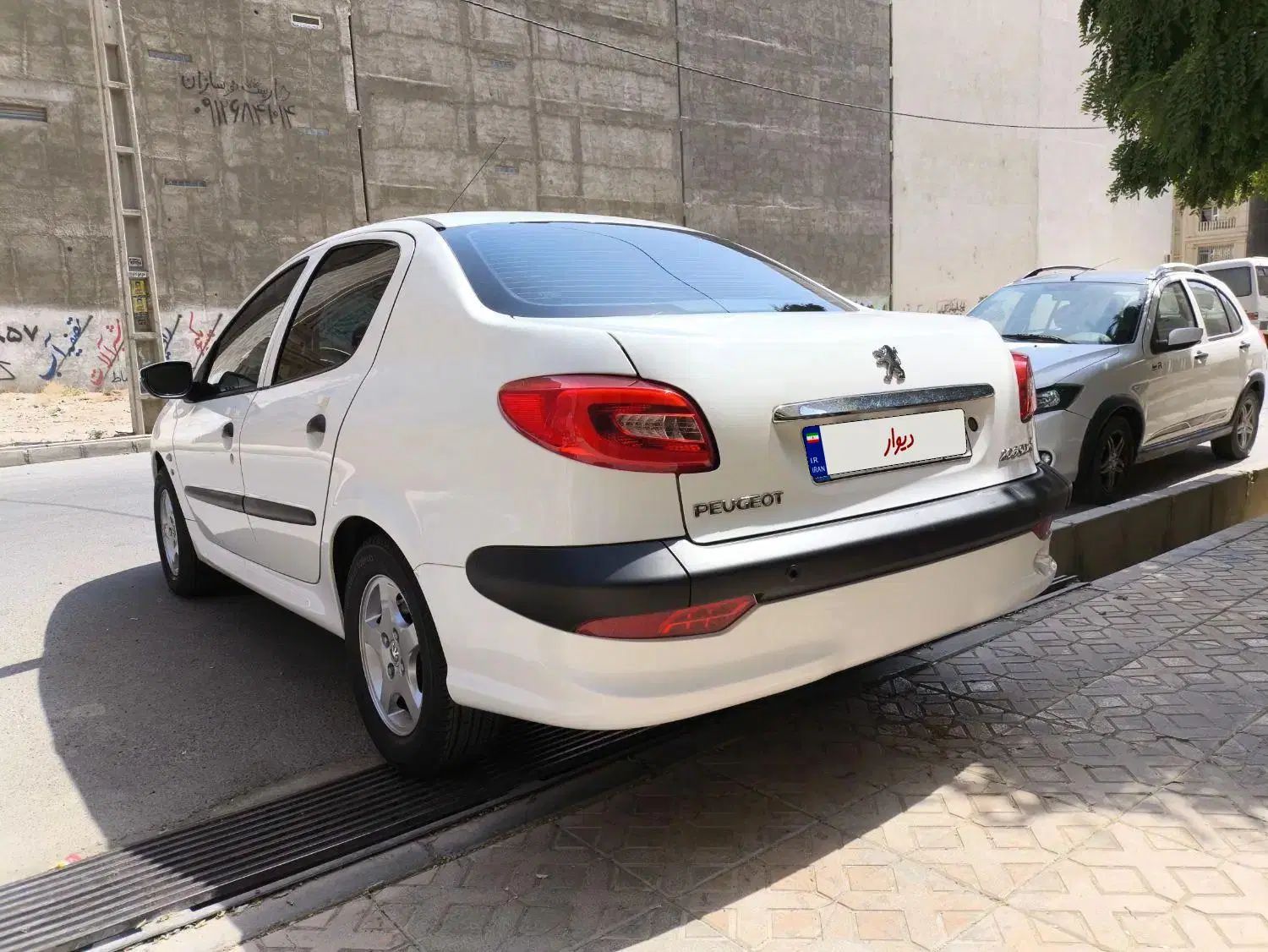پژو ۲۰۶ صندوق دار v8 - 1394