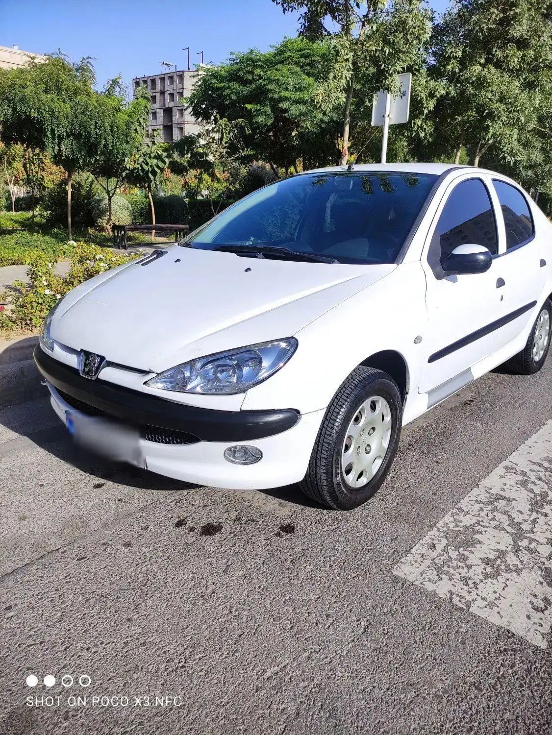 پژو ۲۰۶ صندوق دار v8 - 1390