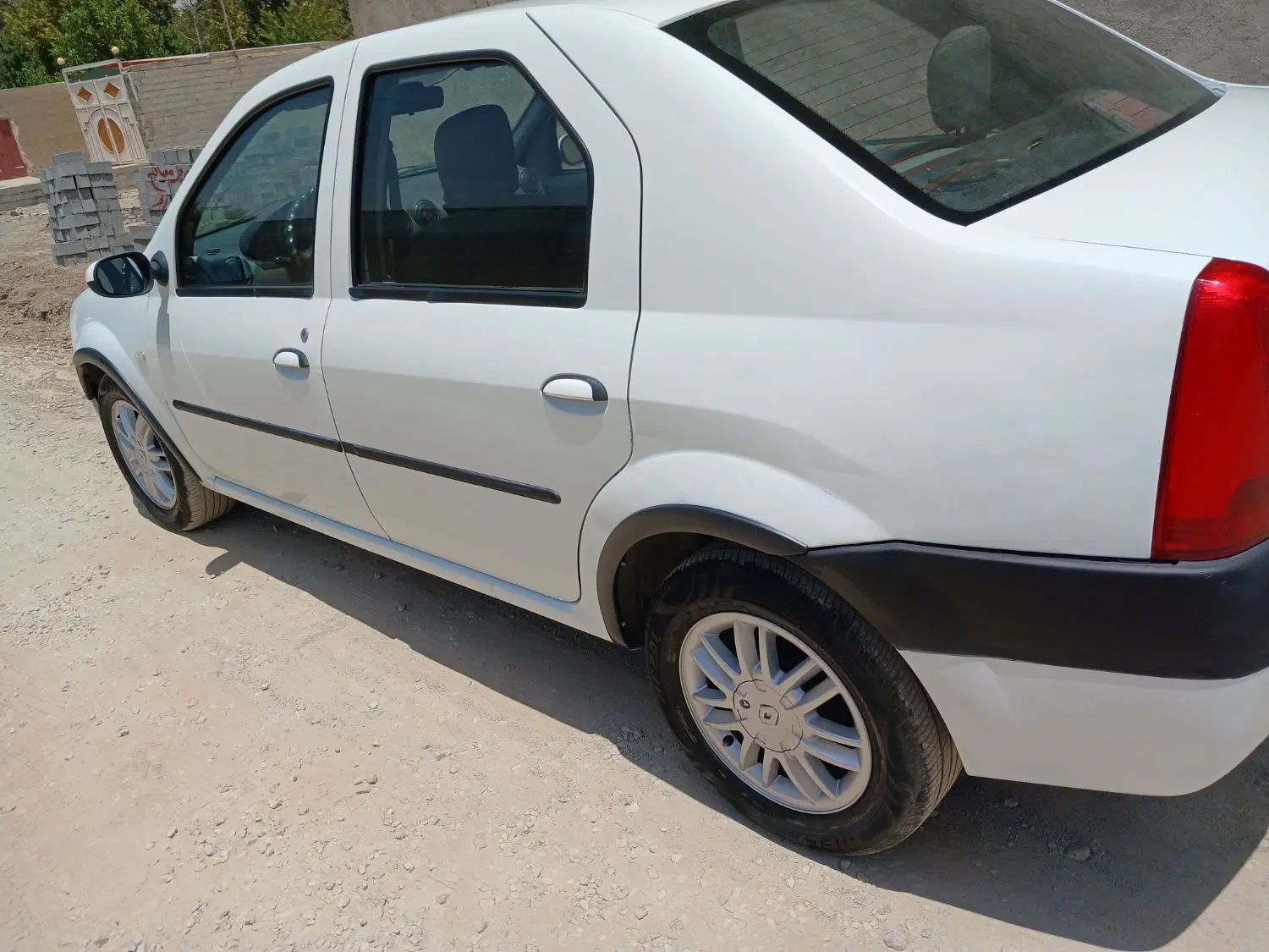 خودرو رنو، تندر 90 آگهی ann_20101487