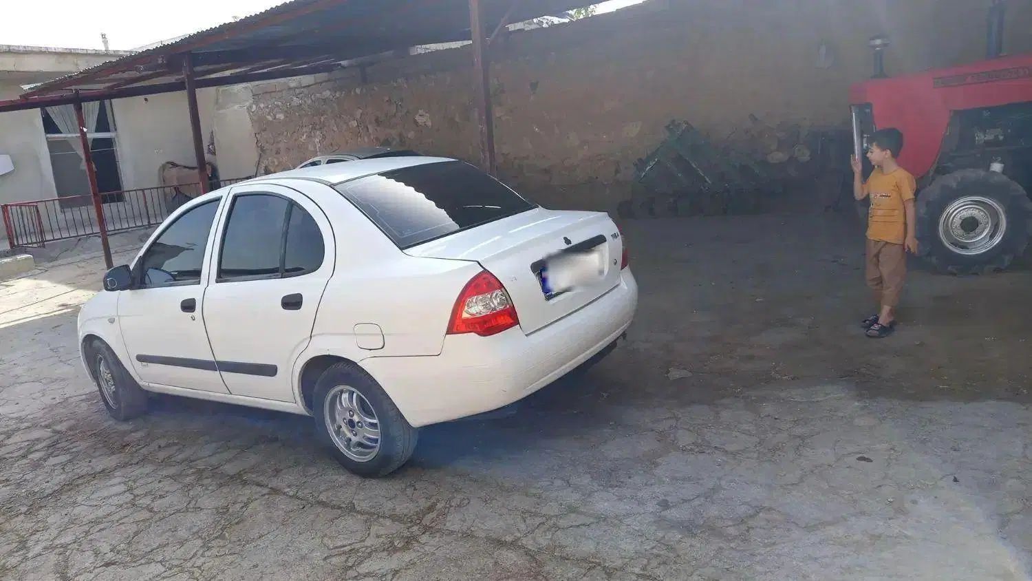تیبا صندوق دار LX - 1392
