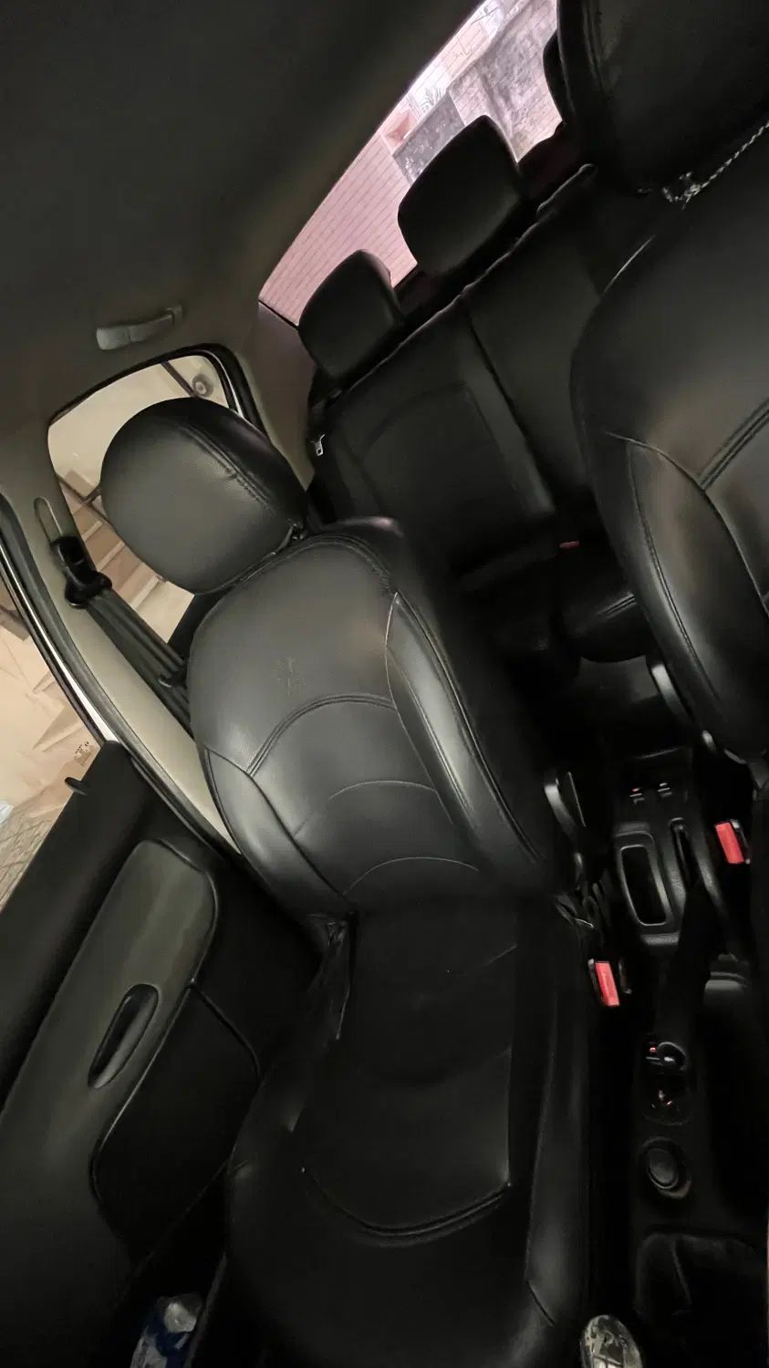 پژو ۲۰۶ صندوق دار v8 - 1396