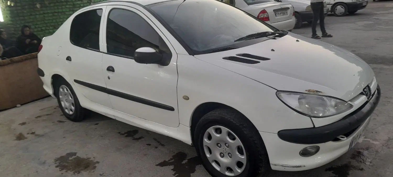 پژو ۲۰۶ صندوق دار v8 - 1394